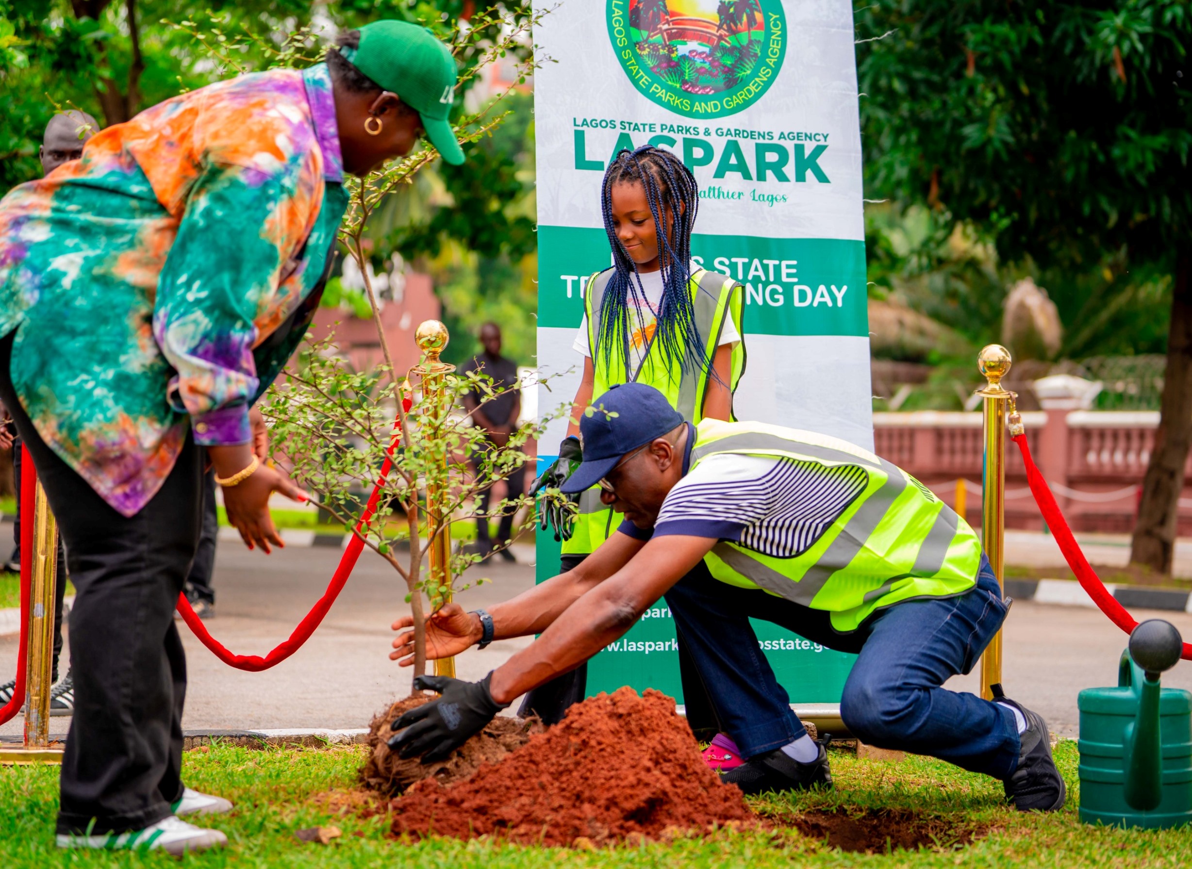GOV. SANWO-OLU, DEP. GOV. HAMZAT, FIRST LADY OF LAGOS STATE AT THE Y2024 TREE PLANTING DAY, HELD AT MARINA ON SUNDAY